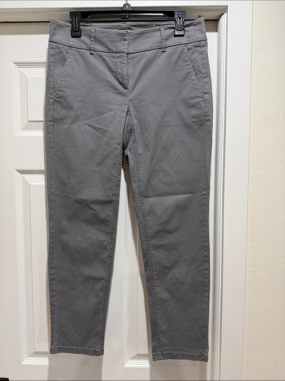 LOFT Gray Cropped Ankle Pants